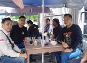 Mahasiswa bersama Masyarakat kabupaten OKU juga menggelar Aksi Damai di halaman gedung DPRD OKU