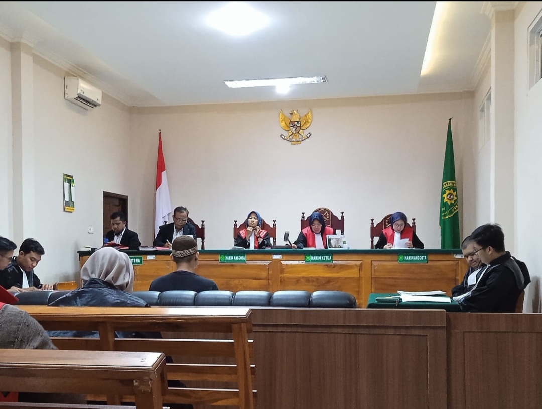 Sidang Ke-7 Putusan Kasus Penipuan Dan Penggelapan Terdakwa Oknum Kolektor OTO Finance Baturaja Kembali Digelar Di Pengadilan Negeri Kelas I B Baturaja