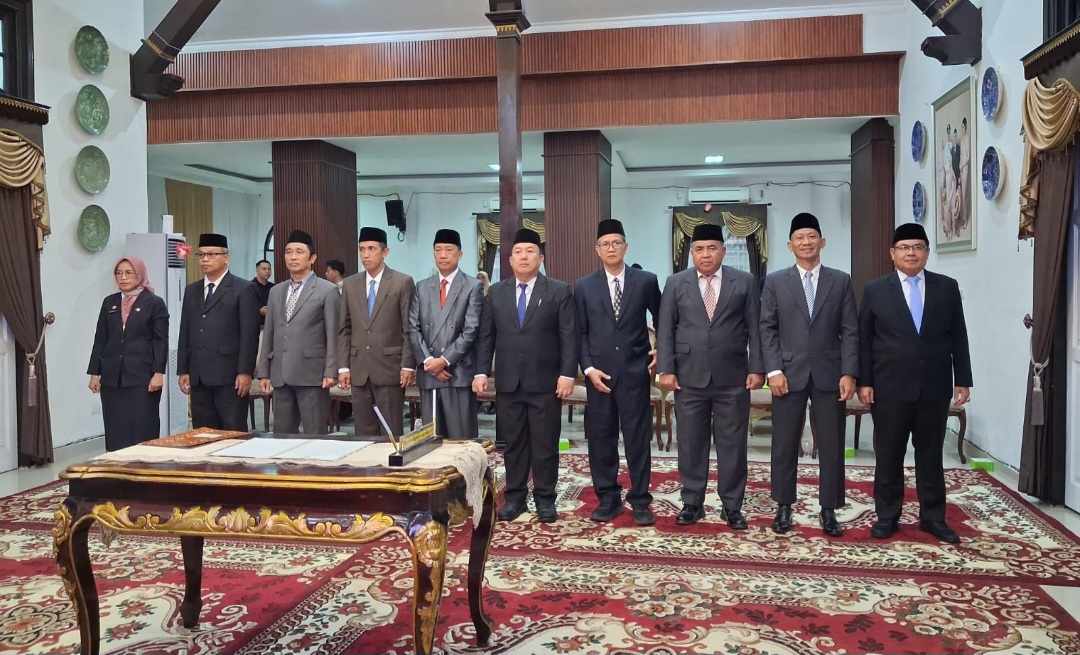 Bupati OKU Lantik 11 Pejabat, Rotasi Pergeseran Jabatan